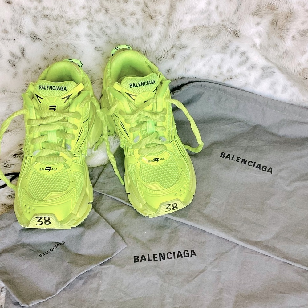 BALENCIAGA   Runner low-top sneakers EUC